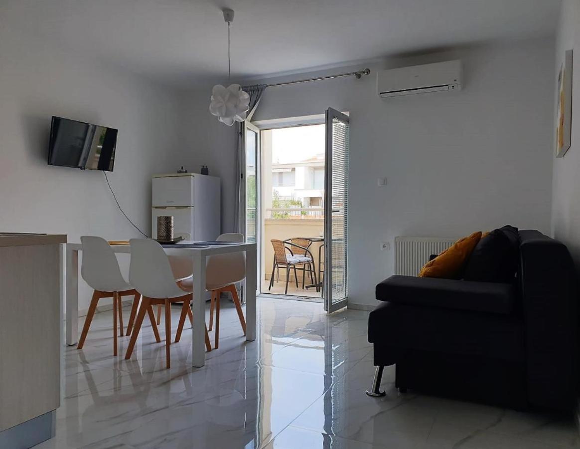 Premium Apartments Adore Novalja Exterior foto